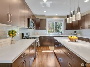 13430 Patriot Way SE, Renton WA 98059