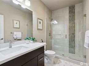 13430 Patriot Way SE, Renton WA 98059