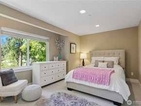 13430 Patriot Way SE, Renton WA 98059