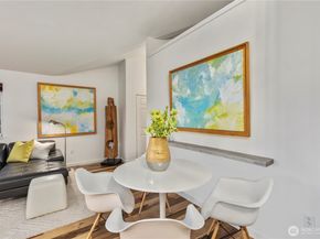 524 6th Avenue W 407, Seattle WA 98119