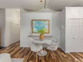 524 6th Avenue W 407, Seattle WA 98119