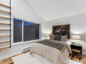 524 6th Avenue W 407, Seattle WA 98119