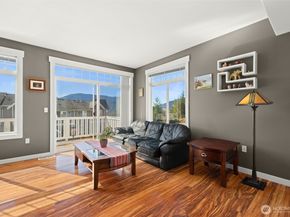 23120 SE Black Nugget Road E1, Issaquah WA 98029