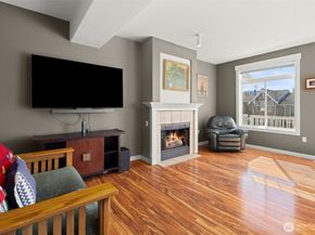 23120 SE Black Nugget Road E1, Issaquah WA 98029