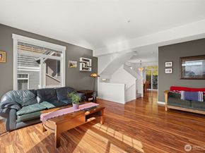 23120 SE Black Nugget Road E1, Issaquah WA 98029