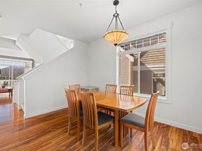 23120 SE Black Nugget Road E1, Issaquah WA 98029