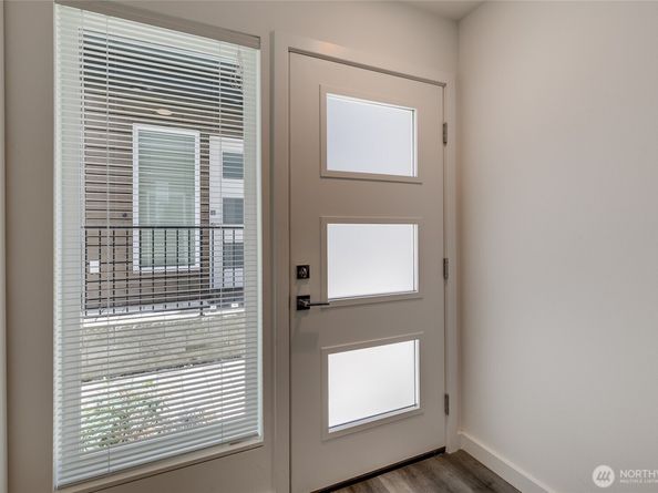 130 W Florentia Street A, Seattle WA 98119