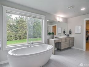 4425 S 352nd Lane, Auburn WA 98001