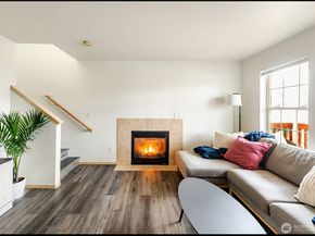 10047 17th Avenue SW, Seattle WA 98146