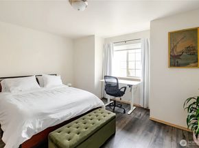 10047 17th Avenue SW, Seattle WA 98146