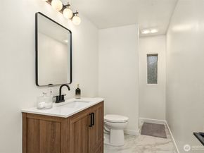 15803 81st Avenue NE, Kenmore WA 98028