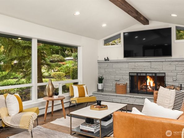 15803 81st Avenue NE, Kenmore WA 98028