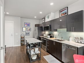 1085 103rd Avenue NE 311, Bellevue WA 98004