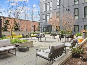 1085 103rd Avenue NE 311, Bellevue WA 98004
