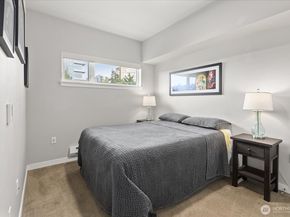 1085 103rd Avenue NE 311, Bellevue WA 98004