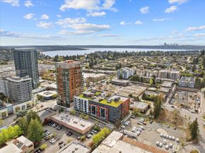 1085 103rd Avenue NE 311, Bellevue WA 98004