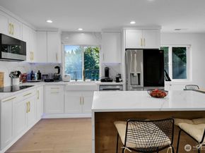 131 Glennwood, Renton WA 98056