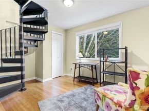 14142 97th Avenue NE, Kirkland WA 98034