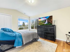 14142 97th Avenue NE, Kirkland WA 98034