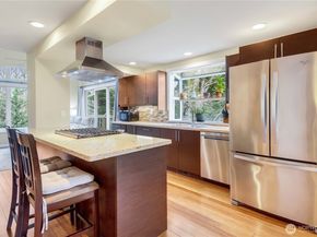 14142 97th Avenue NE, Kirkland WA 98034
