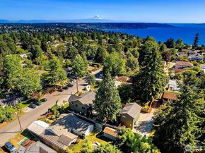 10421 41st Avenue SW B, Seattle WA 98146