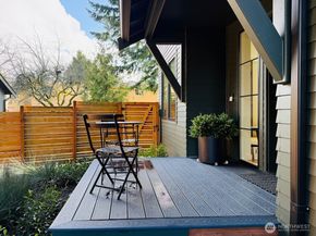 10421 41st Avenue SW B, Seattle WA 98146