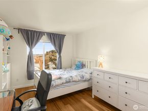 6895 Holly Park Drive S, Seattle WA 98118