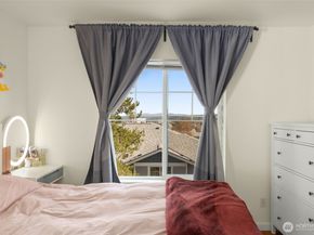 6895 Holly Park Drive S, Seattle WA 98118