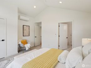 3239 61st Avenue SW, Seattle WA 98116
