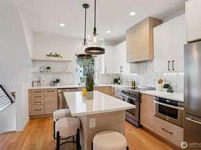3239 61st Avenue SW, Seattle WA 98116