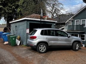 5235 19th Avenue NE, Seattle WA 98105