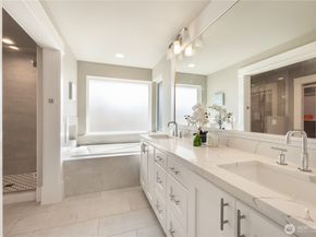 10015 131st Place NE, Kirkland WA 98033
