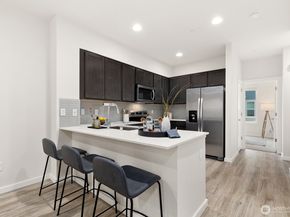 13117 3rd Avenue SE J2, Everett WA 98208