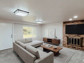 17757 10th Avenue S, Burien WA 98148