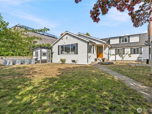 8012 25th Avenue NW, Seattle WA 98117