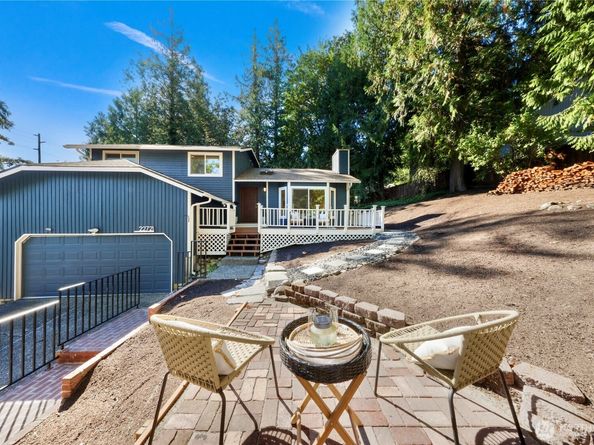 22721 NE 12th Place, Sammamish WA 98074