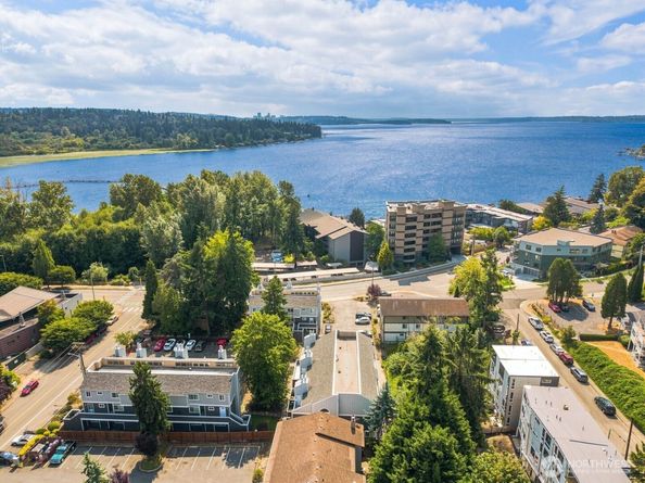 11713 93rd Avenue NE B6, Kirkland WA 98034