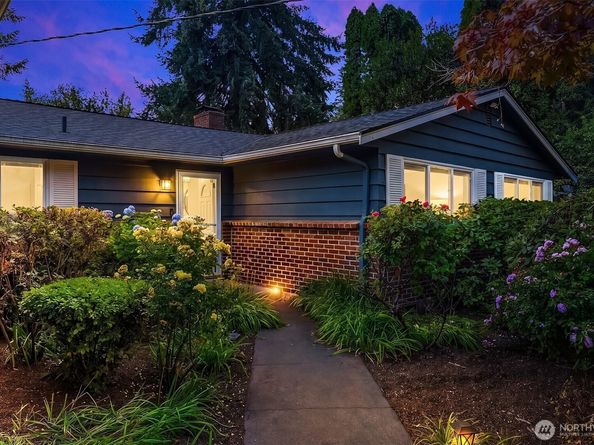 16217 NE 25th Street, Bellevue WA 98008