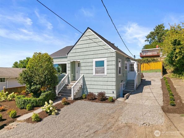 3022 S Holden Street, Seattle WA 98108