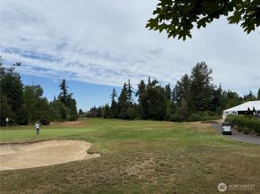 23916 NE 115th Lane 204, Redmond WA 98053