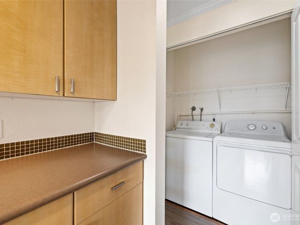11801 100th Avenue NE A102, Kirkland WA 98034