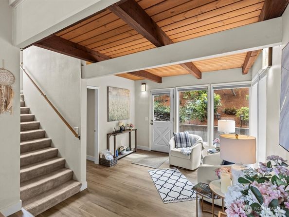 2540 E Phinney Bay Place, Bremerton WA 98312