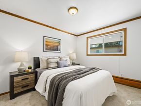 1817 125th Avenue SE, Bellevue WA 98005