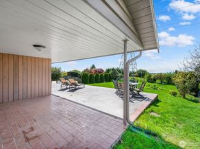 1817 125th Avenue SE, Bellevue WA 98005