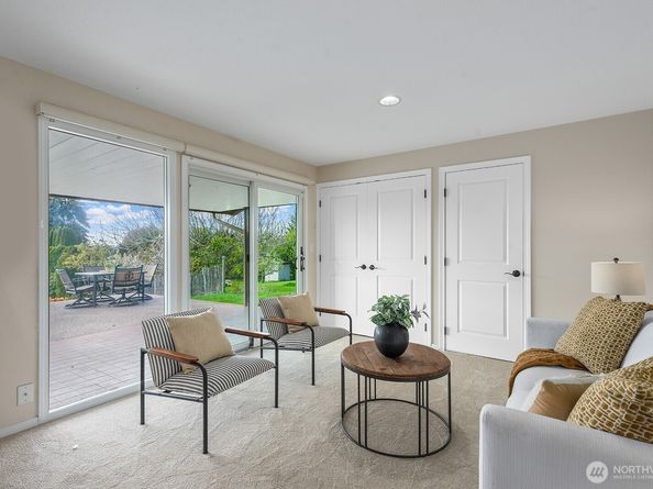 1817 125th Avenue SE, Bellevue WA 98005