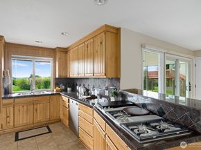 1817 125th Avenue SE, Bellevue WA 98005