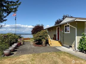 16 A Saratoga  (Including D-15) Drive, Hat Island WA 98206