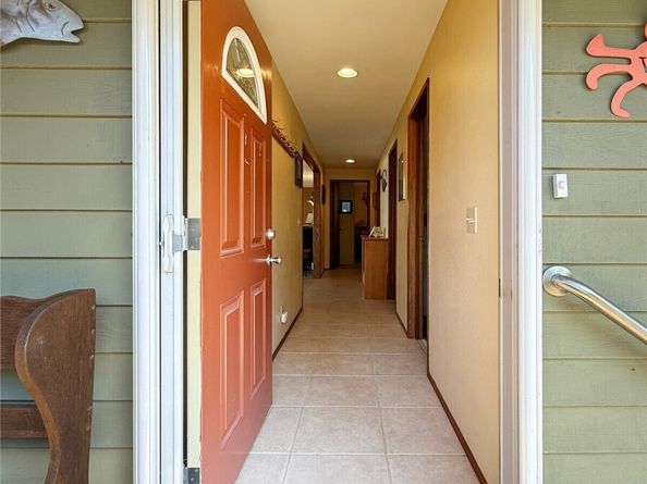 16 A Saratoga  (Including D-15) Drive, Hat Island WA 98206