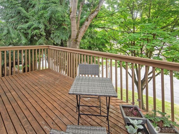 301 W Raye Street 105, Seattle WA 98119