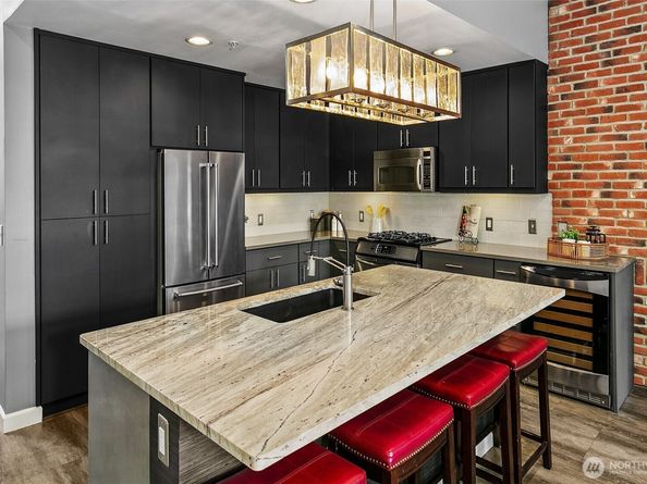 17 W Mercer Street 302, Seattle WA 98119